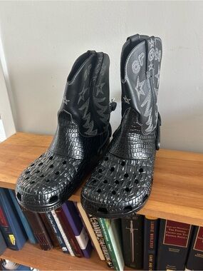 Black Croc-Texture Cowboy Rain Boots
